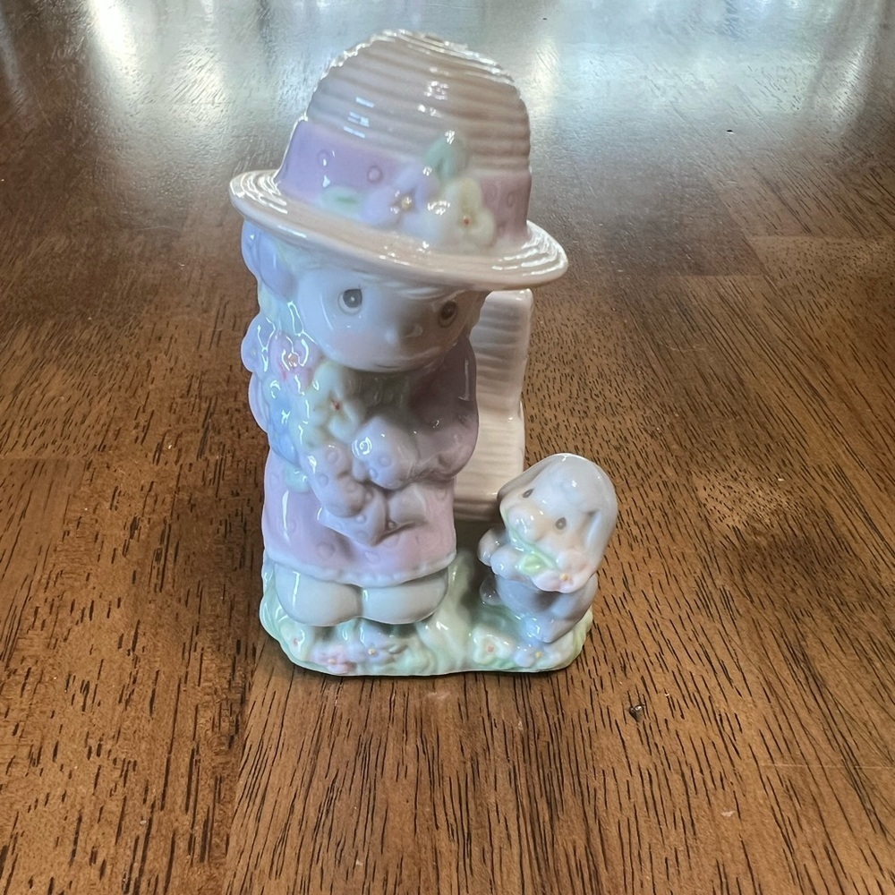 enesco “seasoned with a smile” salt and pepper shaker